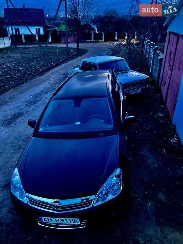 Универсал Opel Astra 2007 в 