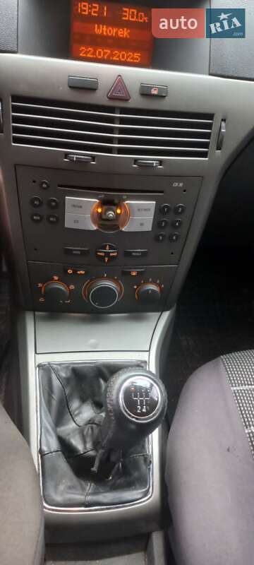 Хетчбек Opel Astra 2005 в Чернігові