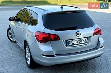 Универсал Opel Astra 2012 в 