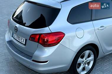 Универсал Opel Astra 2012 в 