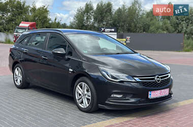 Універсал Opel Astra 2019 в Рівному