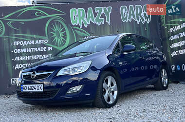 Хэтчбек Opel Astra 2010 в 