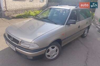 Универсал Opel Astra 1997 в Городне