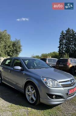 Хэтчбек Opel Astra 2008 в Луцке