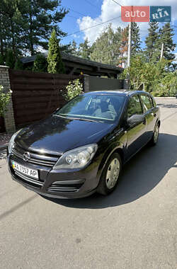 Хэтчбек Opel Astra 2005 в Тарасовке