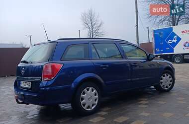 Универсал Opel Astra 2006 в Бучаче