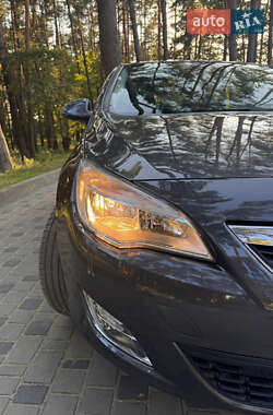 Хетчбек Opel Astra 2011 в Львові