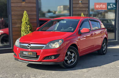 Хэтчбек Opel Astra 2013 в Шептицькому