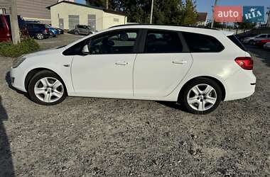 Універсал Opel Astra 2011 в Вишгороді