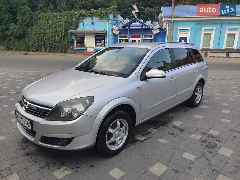 Універсал Opel Astra 2004 в 