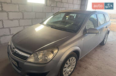 Универсал Opel Astra 2009 в Луцке