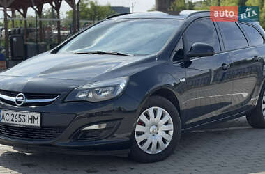 Універсал Opel Astra 2014 в Нововолинську