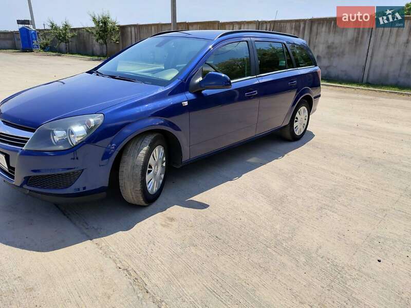 Универсал Opel Astra 2010 в Жмеринке