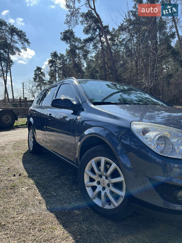 Opel Astra 2009
