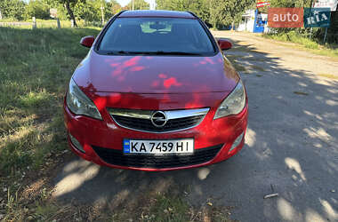 Универсал Opel Astra 2011 в Прилуках