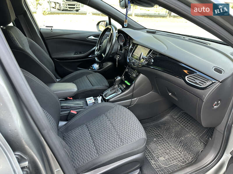 Универсал Opel Astra 2018 в Черкассах