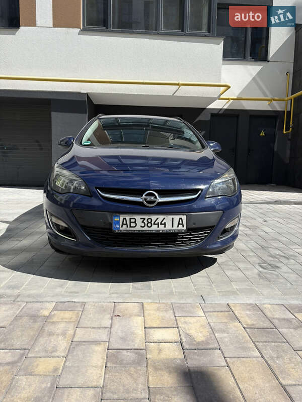 Универсал Opel Astra 2013 в Виннице
