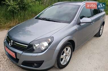 Універсал Opel Astra 2006 в Тернополі