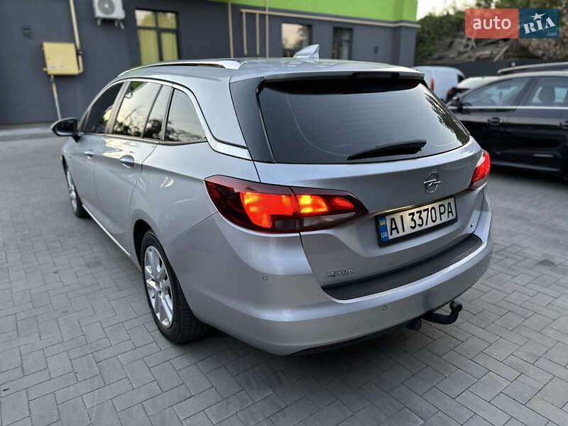 Универсал Opel Astra 2017 в Ирпене