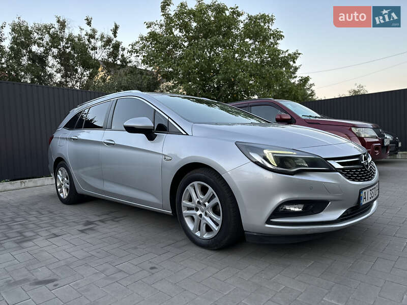 Универсал Opel Astra 2017 в Ирпене