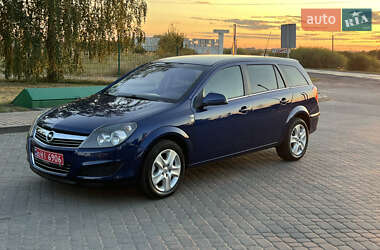 Универсал Opel Astra 2010 в Ковеле