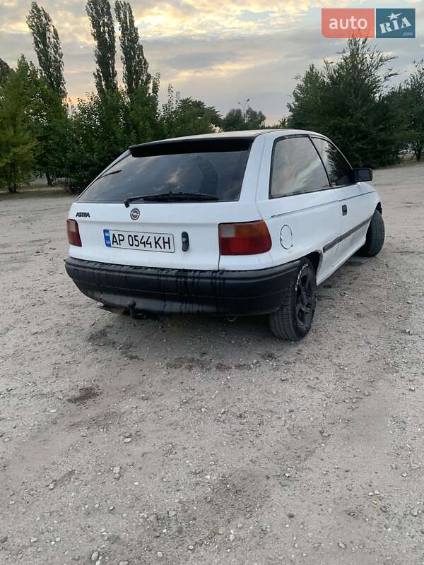 Хэтчбек Opel Astra 1992 в Запорожье