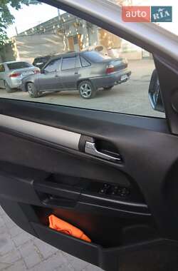Универсал Opel Astra 2006 в 