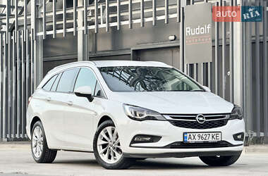 Универсал Opel Astra 2017 в Киеве