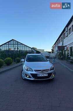 Универсал Opel Astra 2013 в 