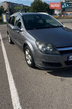 Универсал Opel Astra 2005 в 