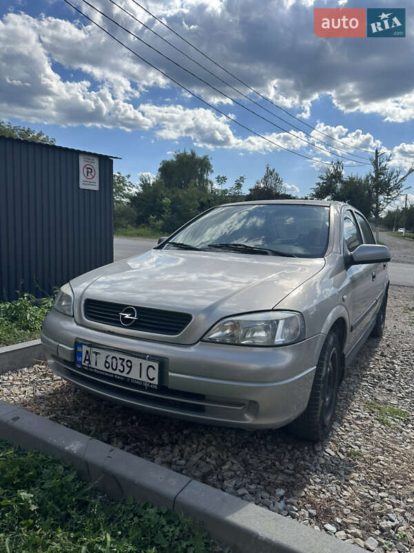 Opel Astra 2008
