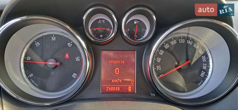 Универсал Opel Astra 2011 в Киеве