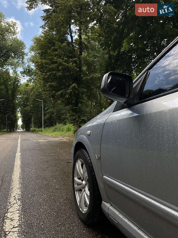 Кабриолет Opel Astra 2002 в Черновцах