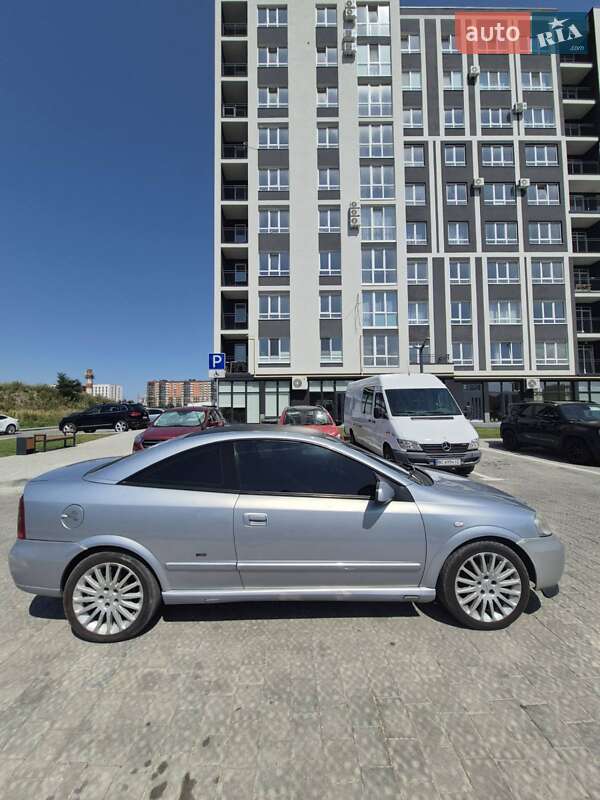 Купе Opel Astra 2002 в Львове