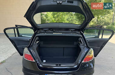 Хэтчбек Opel Astra 2009 в 