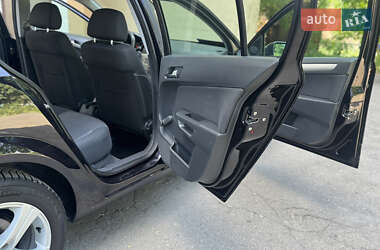 Хэтчбек Opel Astra 2009 в 