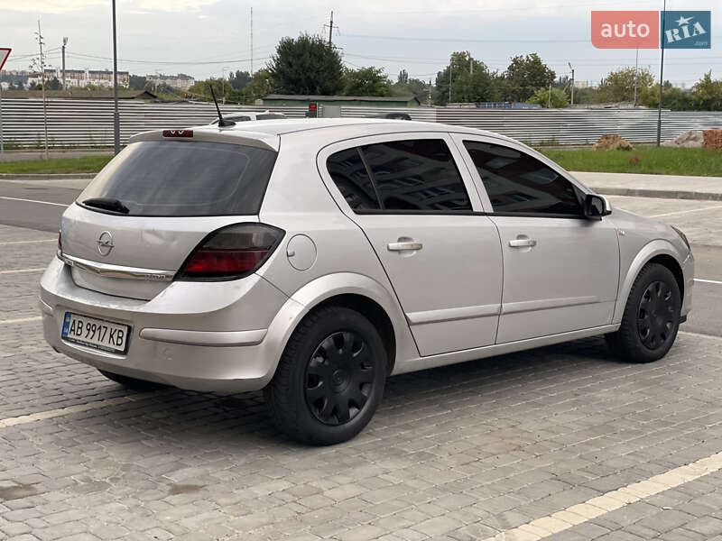 Хэтчбек Opel Astra 2007 в Виннице