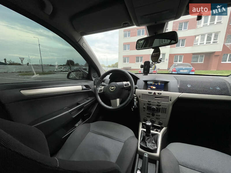 Хэтчбек Opel Astra 2007 в Виннице