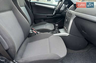 Универсал Opel Astra 2009 в 
