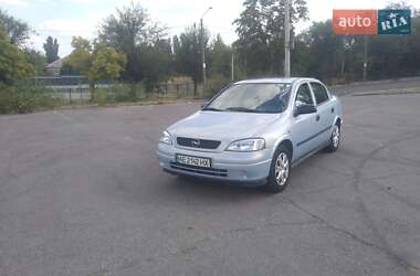 Седан Opel Astra 2005 в Запорожье
