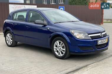 Хэтчбек Opel Astra 2006 в 