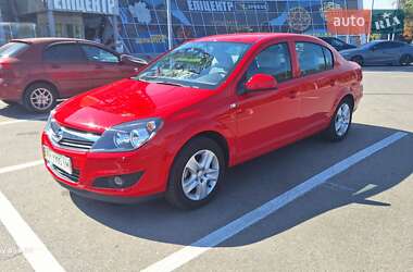 Седан Opel Astra 2013 в Запорожье