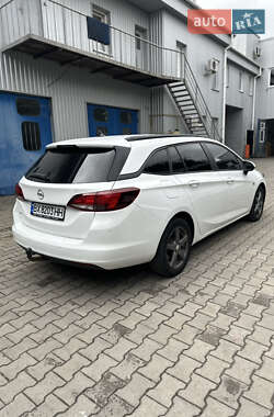 Универсал Opel Astra 2016 в 