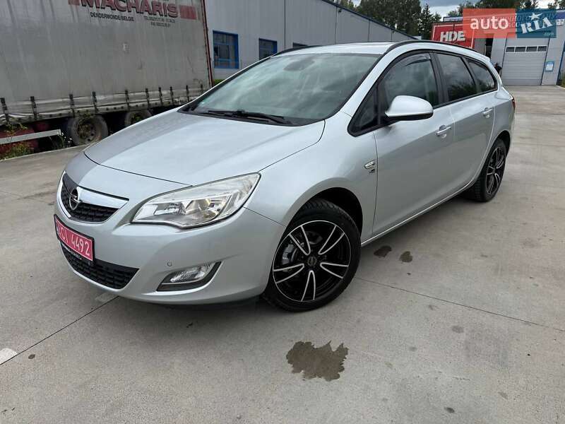 Универсал Opel Astra 2012 в Косове фото 8 Универсал Opel Astra 2012 в Косове