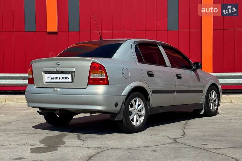 Седан Opel Astra 2007 в Києві