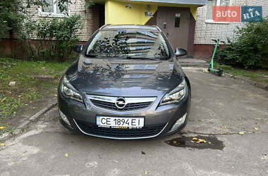 Универсал Opel Astra 2011 в Львове