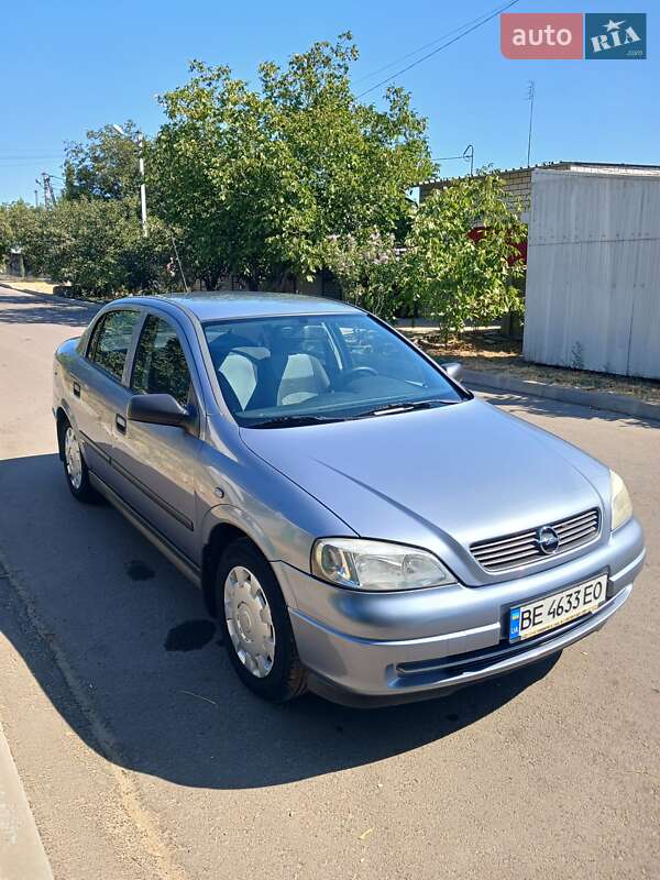 Opel Astra 2008