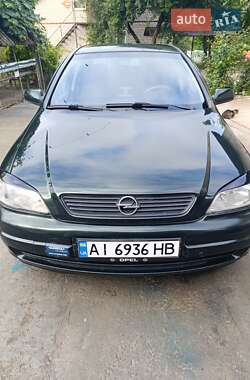 Седан Opel Astra 2003 в Киеве