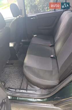 Седан Opel Astra 2003 в 