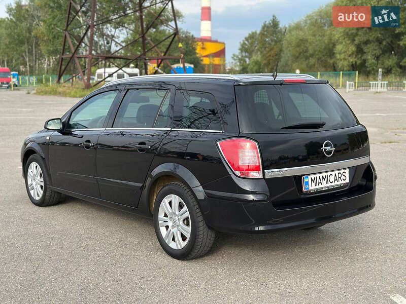 Универсал Opel Astra 2009 в Харькове